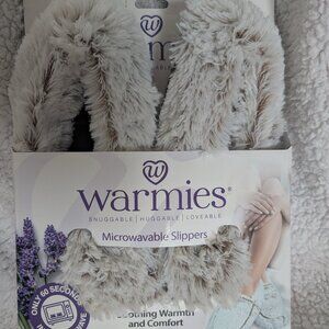 NWT Warmies Microwaveable Slippers • One Size  Cream & Tan • Cozy Plush Footwear